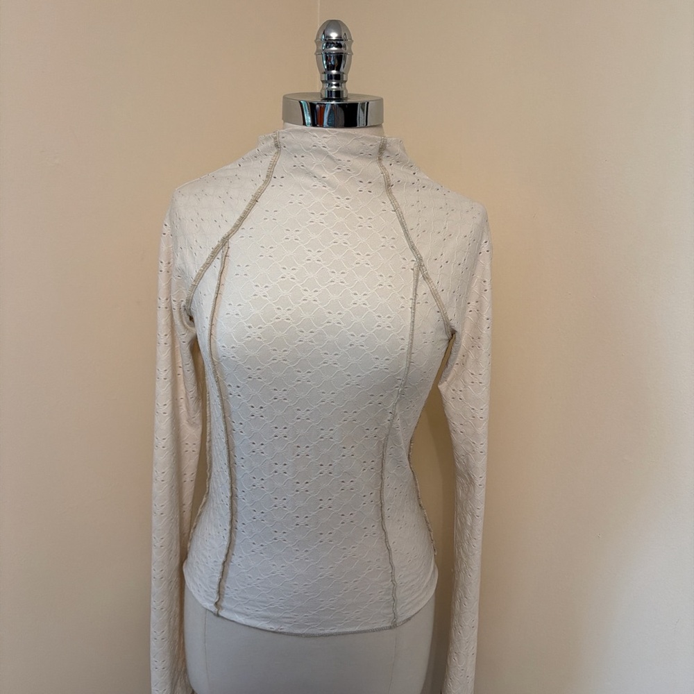 Urban Outfitters Off White Exposed Seam Mockneck Eyelet Top M-L